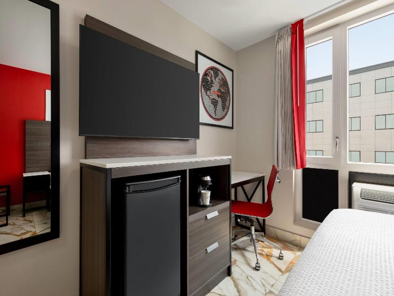 Ramada By Wyndham Brooklyn Empire Blvd - Oda