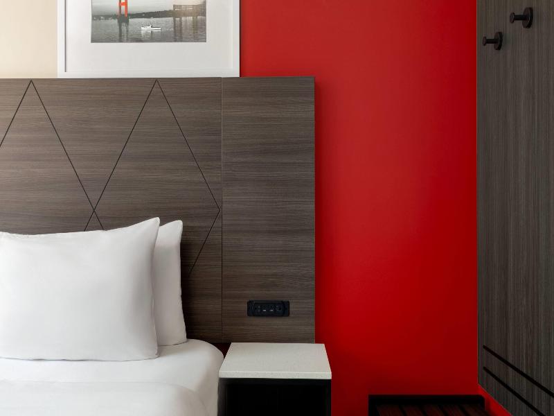 Ramada By Wyndham Brooklyn Empire Blvd - Oda