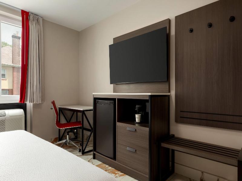 Ramada By Wyndham Brooklyn Empire Blvd - Oda