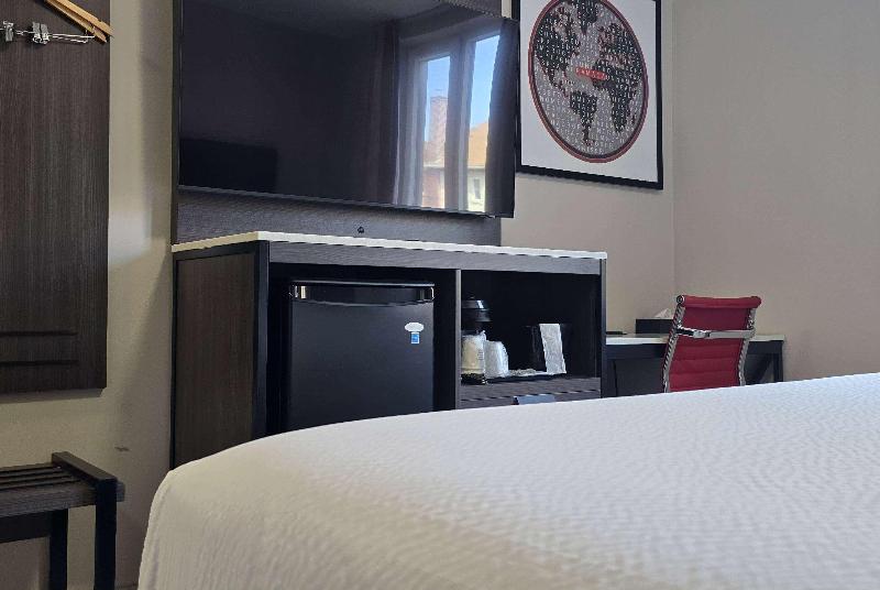 Ramada By Wyndham Brooklyn Empire Blvd - Oda