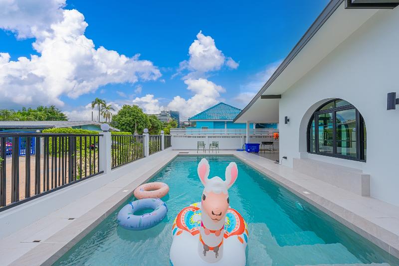 The 38 Pool Villas Pattaya By Zuzu - Genel