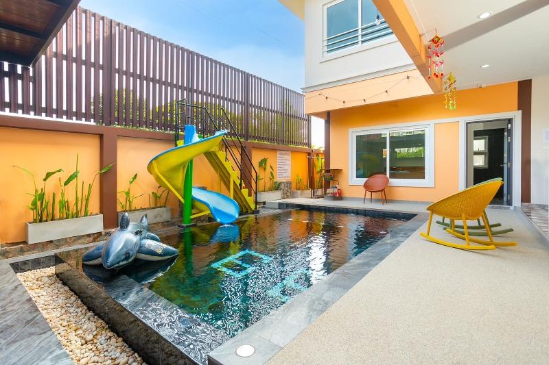 99 Pool Villa By Zuzu - Genel