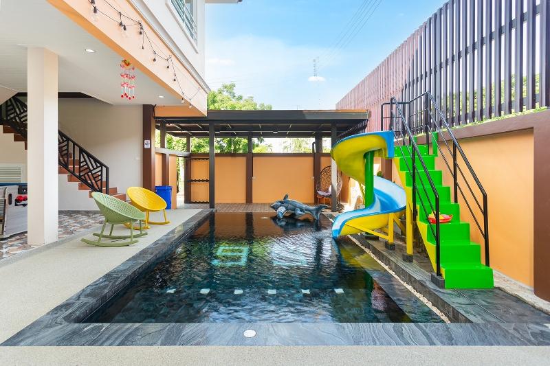 99 Pool Villa By Zuzu - Genel