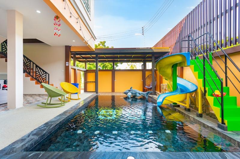 99 Pool Villa By Zuzu - Genel