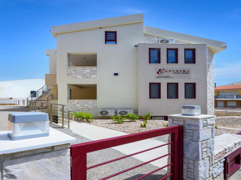 Elpiniki Luxury Rooms - Genel