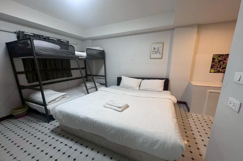 Sukhum Suvarnabhumi Airport Guest House By Zuzu - Oda