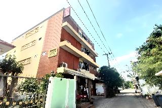 Sukhum Sukhumvit-onnut Guest House By Zuzu otel fotoğrafı