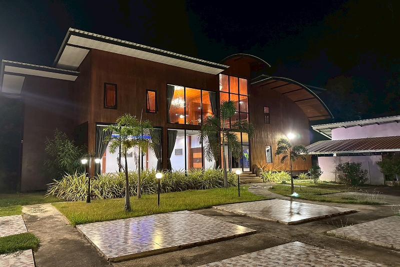 Phra Chan Khiang Dao Resort By Zuzu - Genel