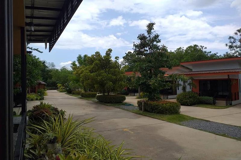 Phra Chan Khiang Dao Resort By Zuzu - Genel