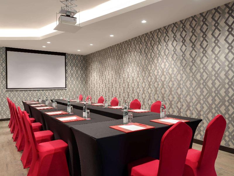 Ramada Encore By Wyndham Muscat Al Ghubra - Toplantı