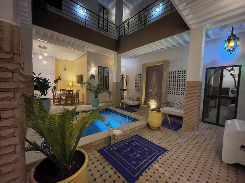 Riad Samarine - Genel