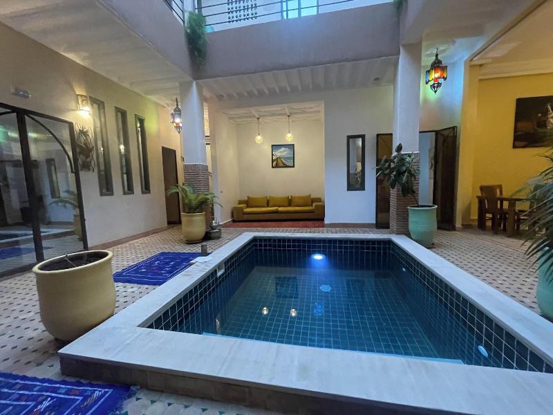 Riad Samarine - Oda
