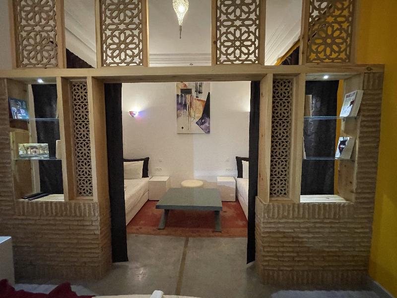 Riad Samarine - Oda
