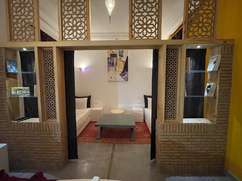 Riad Samarine - Oda