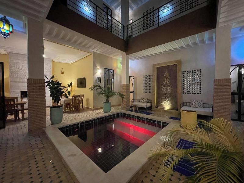 Riad Samarine - Oda