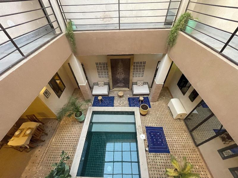 Riad Samarine - Oda