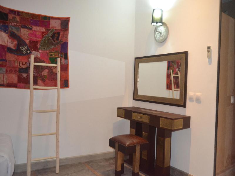 Riad Samarine - Oda