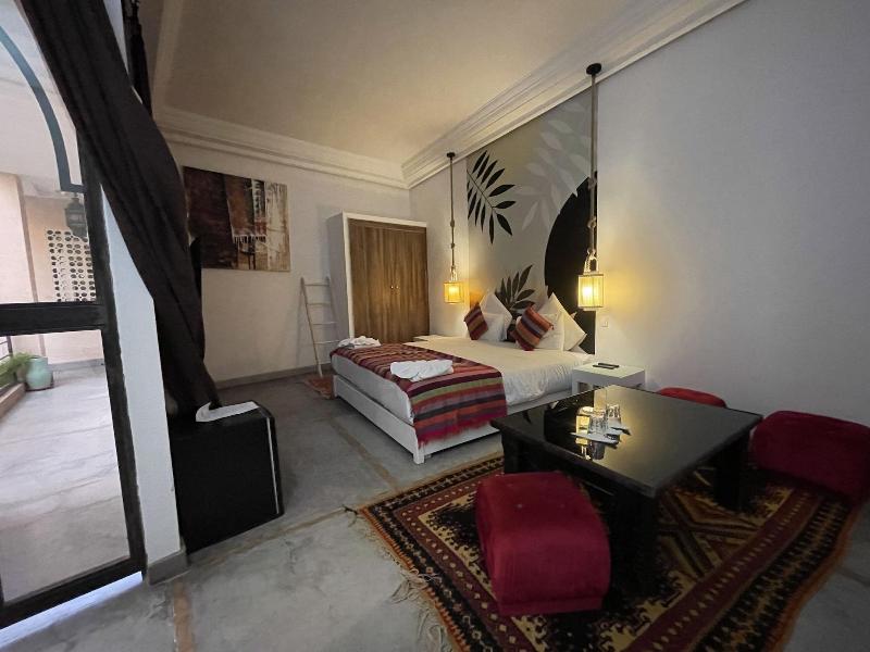 Riad Samarine - Oda