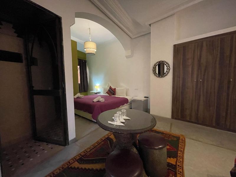 Riad Samarine - Oda