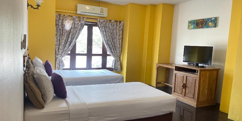 Yellow Tique Hotel By Zuzu - Oda