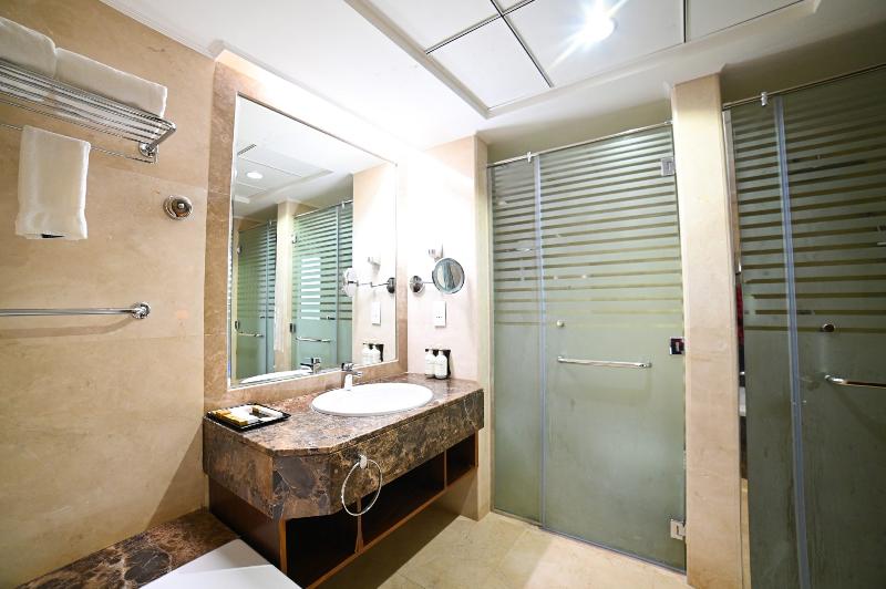 Seven Seas Hotel - Oda