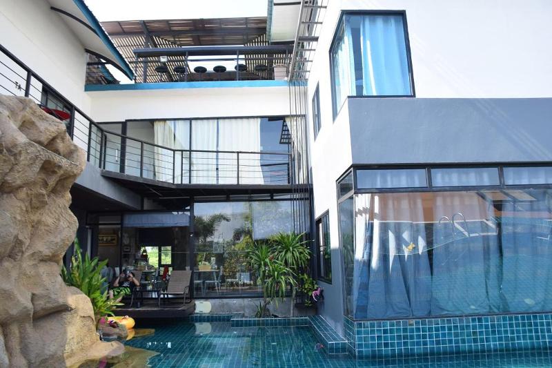 Bkl Pool Villa Pattaya By Zuzu - Havuz