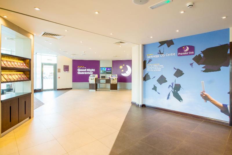 Premier Inn Cambridge East - Newmarket Road - Lobi