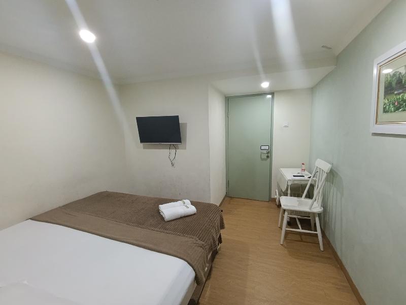 Mamifokobo Guest House By Zuzu - Oda