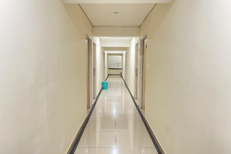 Hotel Lengkong 2 By Zuzu - Genel