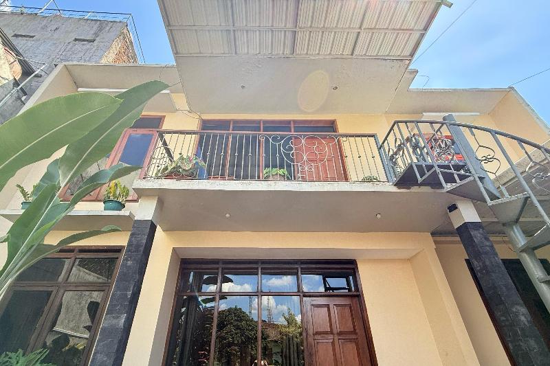 Hazel House Bandung By Zuzu - Genel