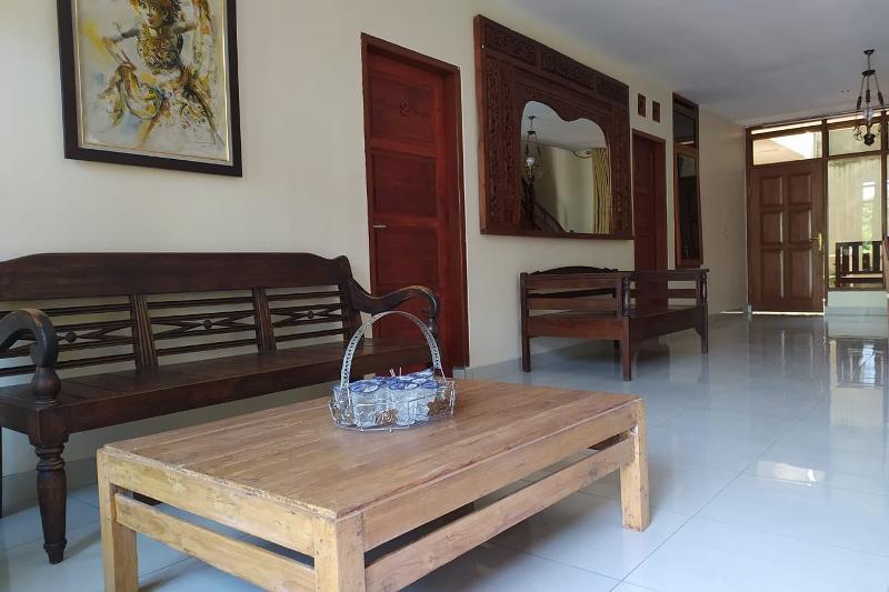 Hazel House Bandung By Zuzu - Genel