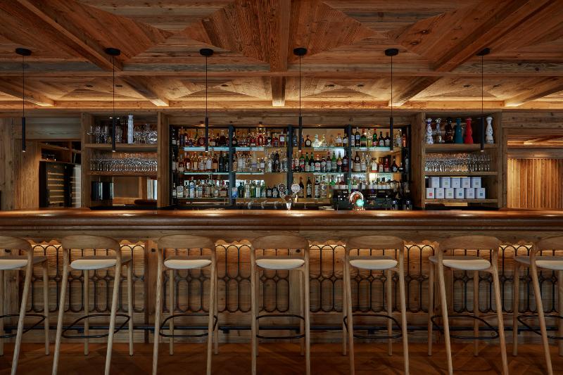 Miiro The Mansard Gstaad - Bar
