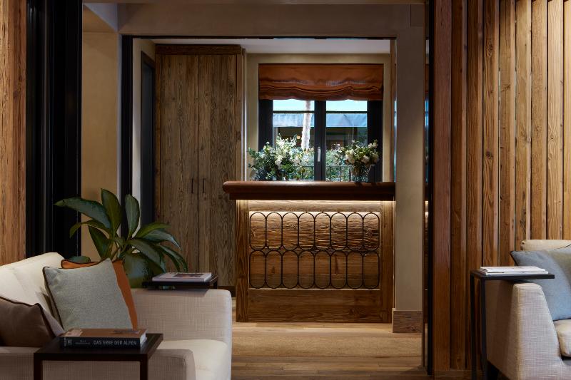 Miiro The Mansard Gstaad - Lobi