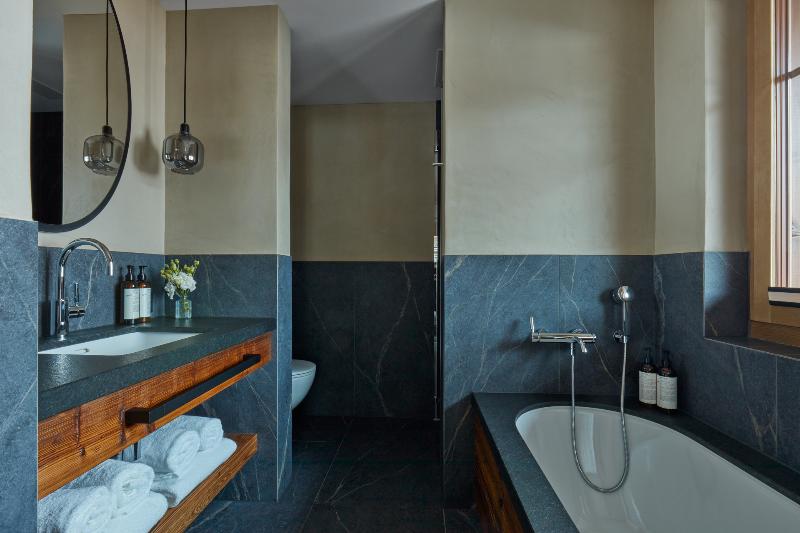 Miiro The Mansard Gstaad - Oda