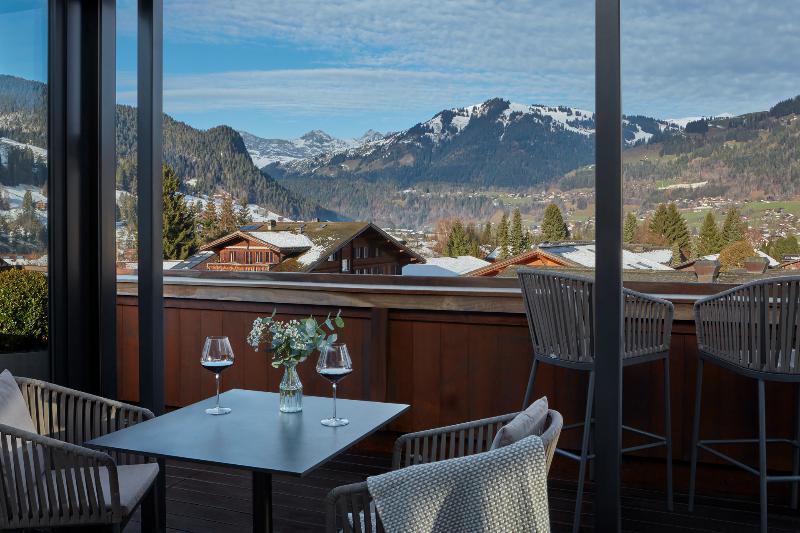 Miiro The Mansard Gstaad - Teras
