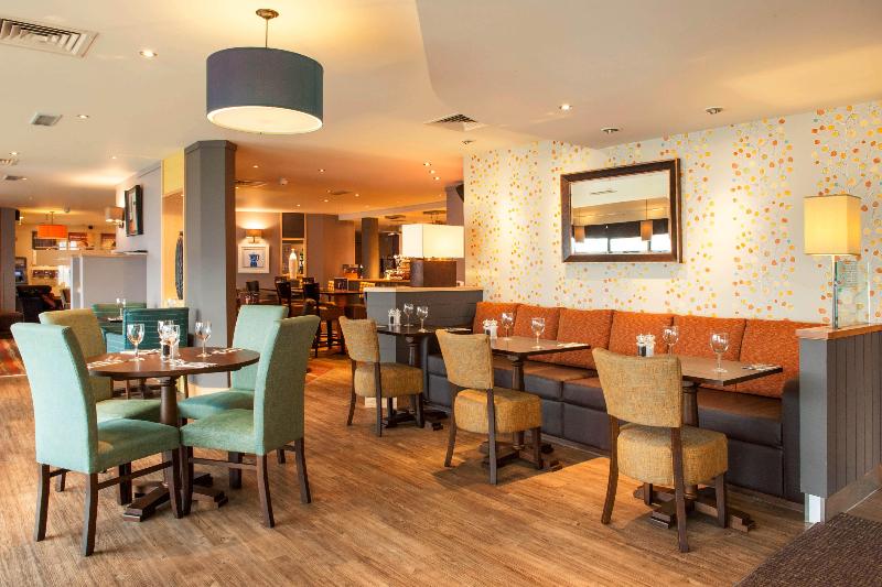 Premier Inn East Midlands Airport - Restoran