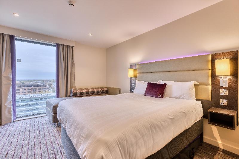 Premier Inn Milton Keynes Central - Avebury Boul - Oda