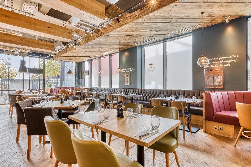 Premier Inn Milton Keynes Central - Avebury Boul - Restoran