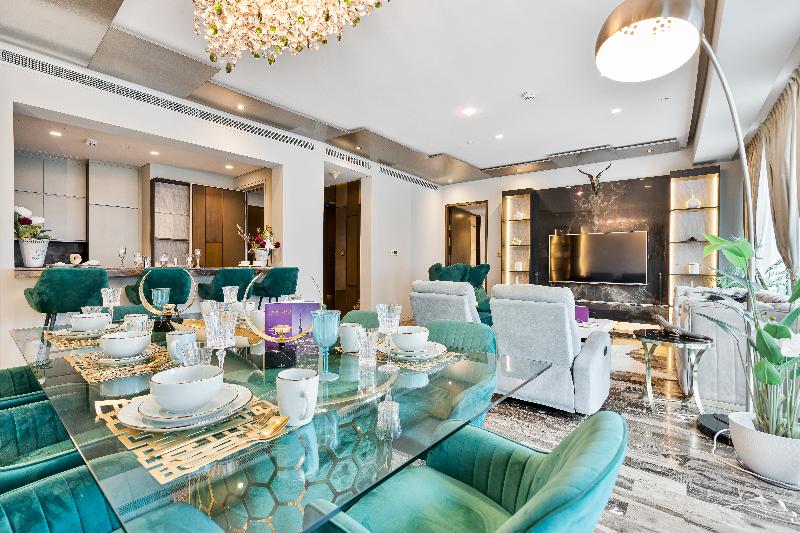 High End Holiday Homes - Lobi