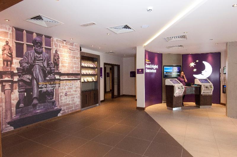 Premier Inn Shrewsbury Town Centre - Lobi