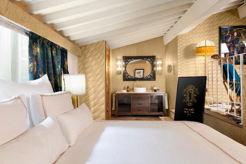 The James Suite Hotel Firenze 1564 - Oda