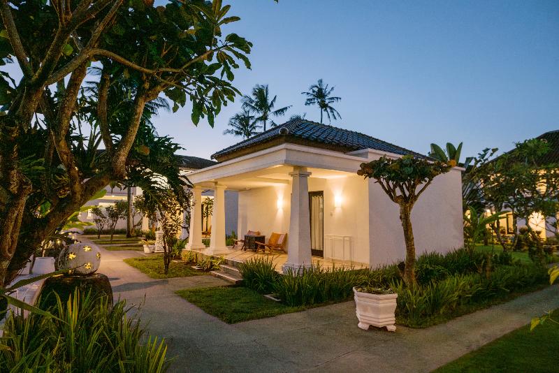 Legong Keraton Beach Hotel - Genel