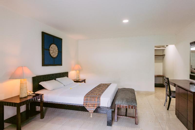 Legong Keraton Beach Hotel - Oda