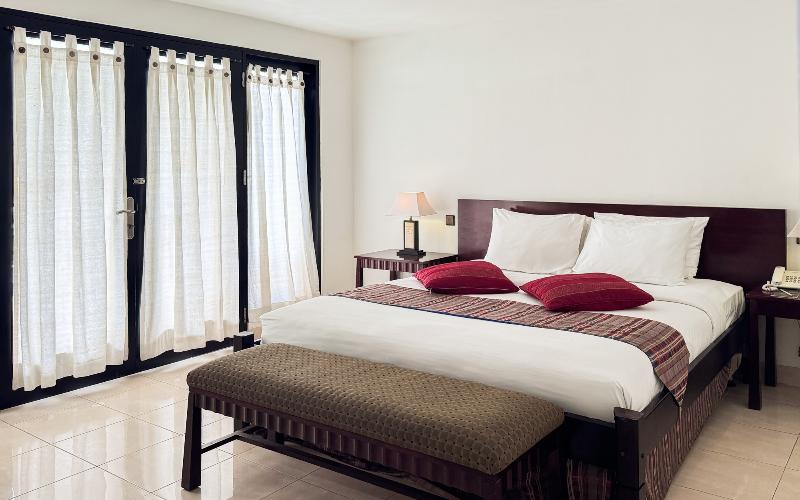 Legong Keraton Beach Hotel - Oda