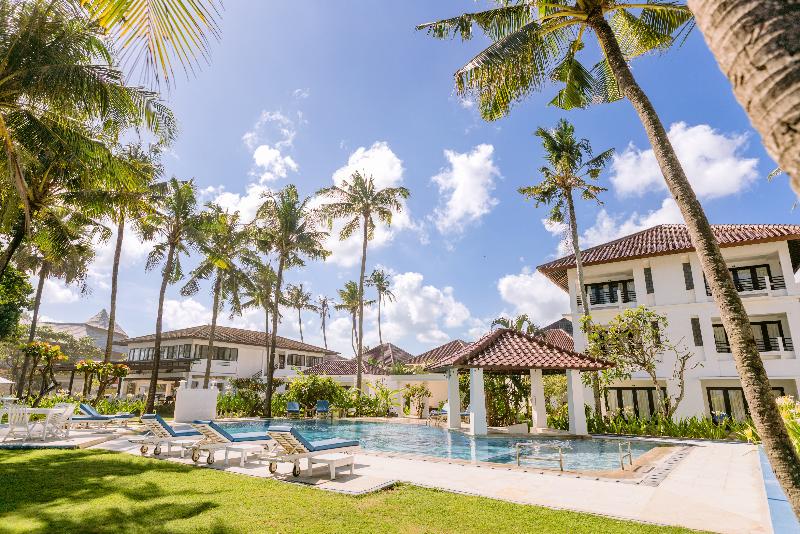 Legong Keraton Beach Hotel - Havuz
