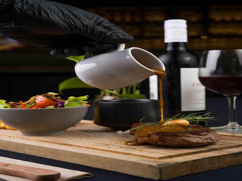 The Vira Bali Boutique Hotel & Suite - Restoran