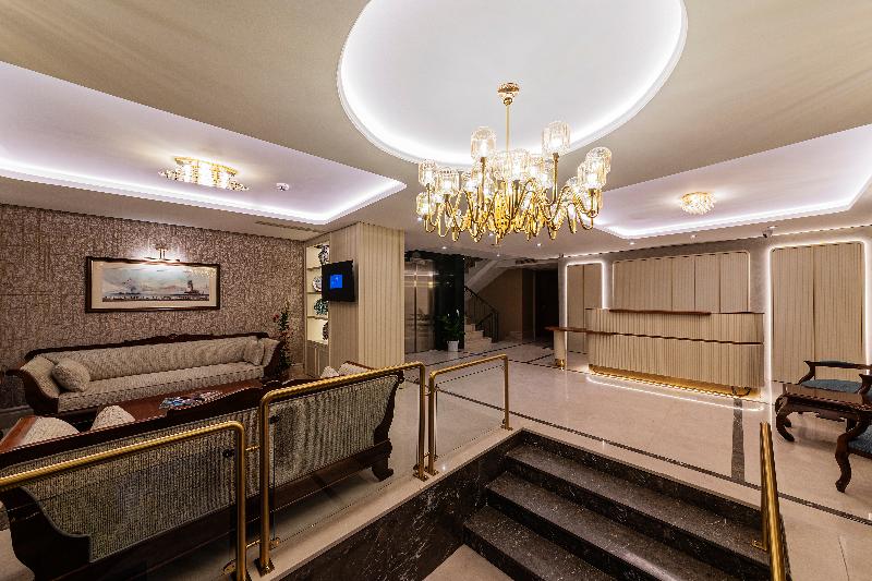 Triton Hotel - Lobi
