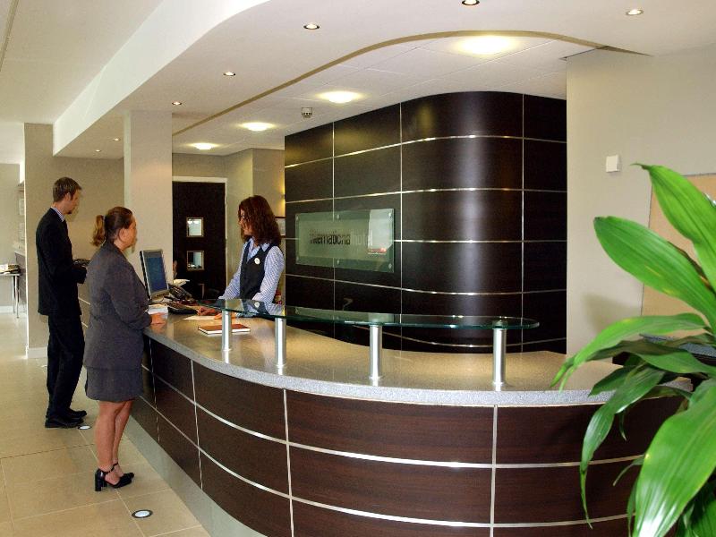 International Hotel - Lobi