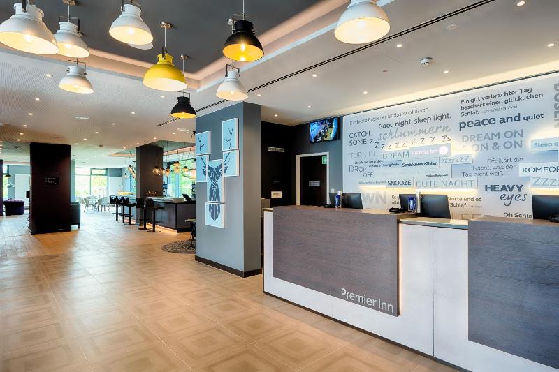 Premier Inn Berlin Airport - Lobi