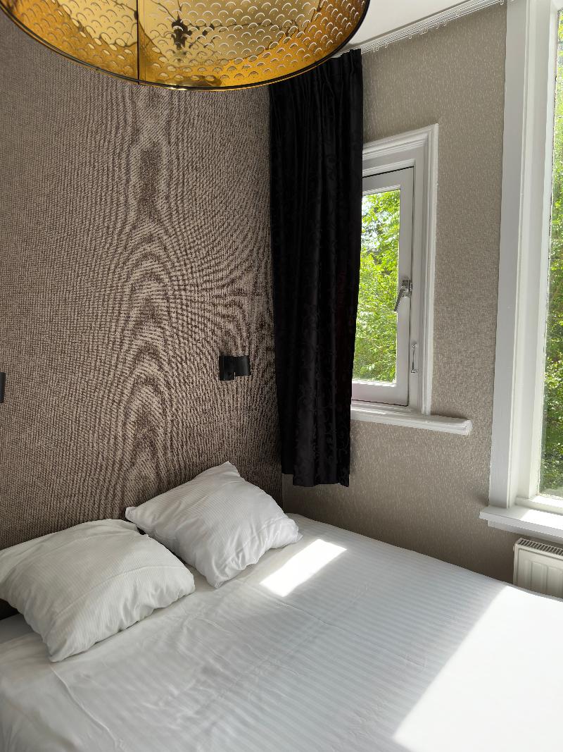 Vondel Garden Hotel - Oda